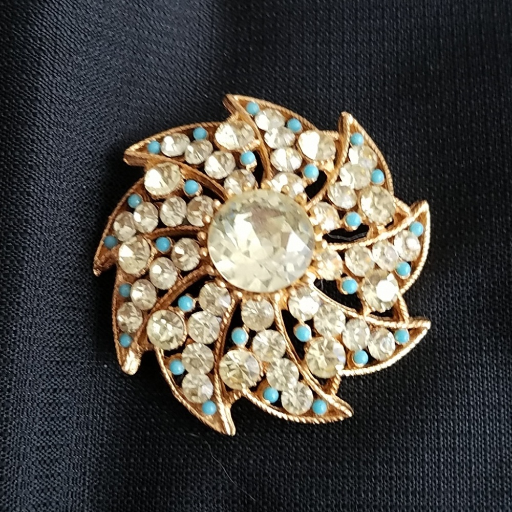 Bsk vintage brooch